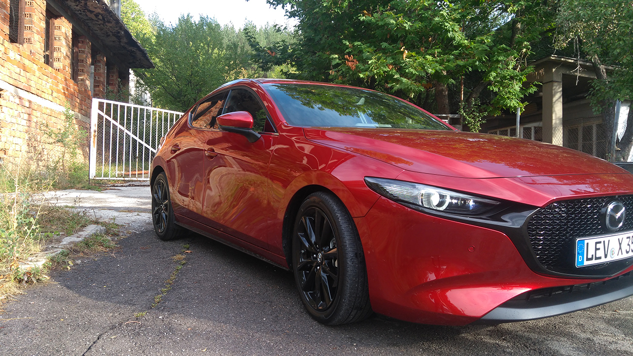 Op roadtrip door Sofia en omgeving met de nieuwe Skyactiv-X motor van Mazda