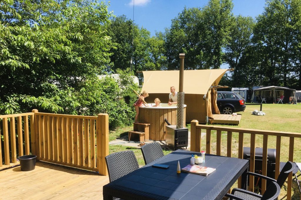 Yes, we mogen weer! Boeken die vakantie maar! Onze tip: Papillon Country Resort.