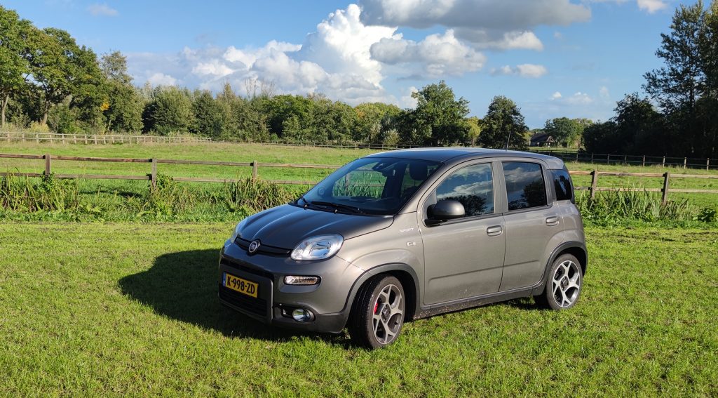 Review: de Fiat Panda Hybrid is zuinig en efficiënt (én je wordt er instant vrolijk van)