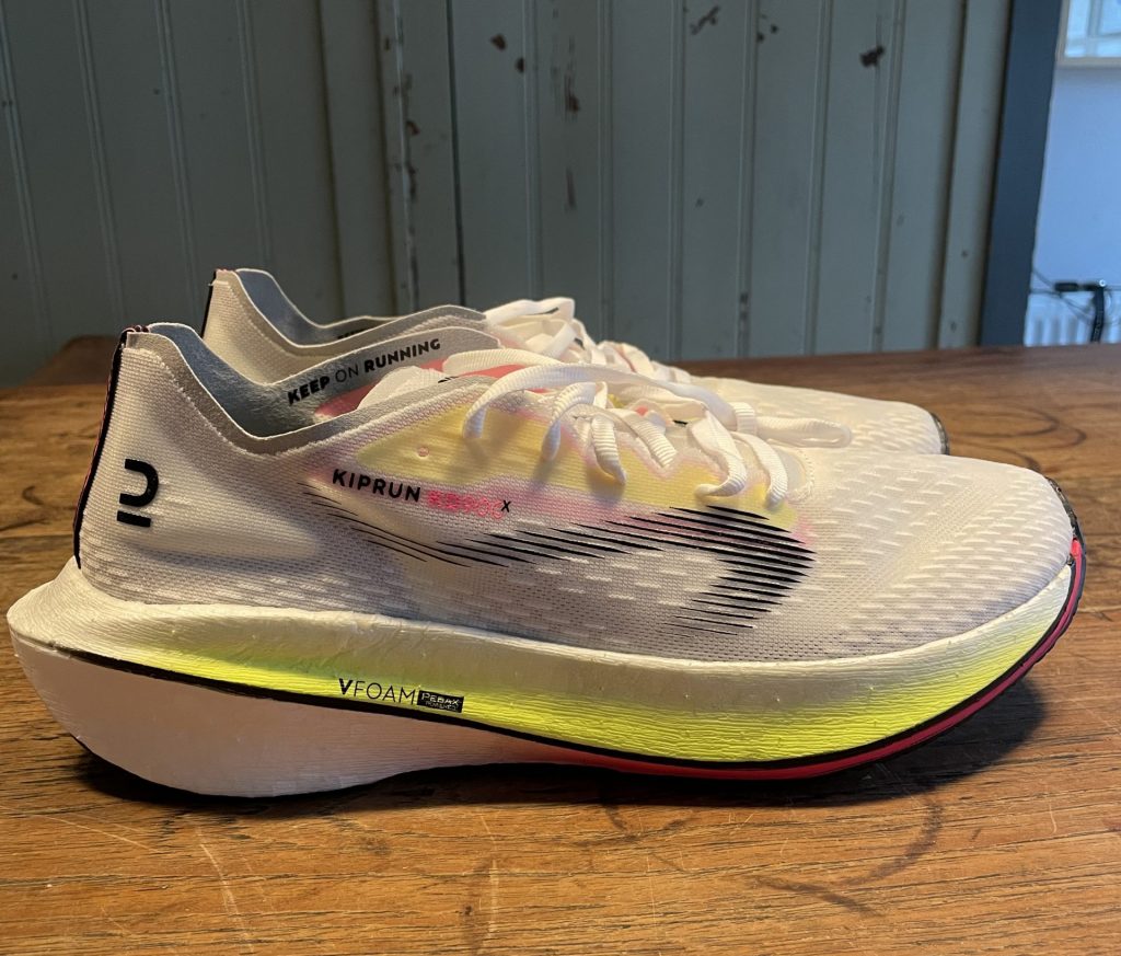 Review Decathlon Kiprun KD900X carbonschoen: een perfecte balans van stijfheid én demping