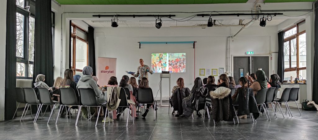 Rebelse meiden staan centraal in de samenwerking Favela Street X Storytel