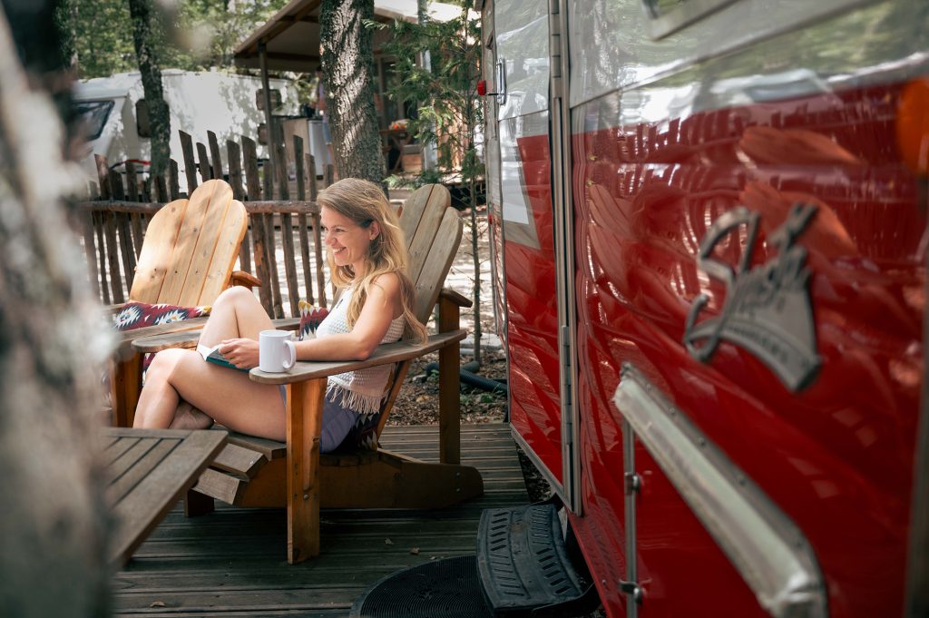 Kamperen in een vintage Shasta of een Amerikaanse schoolbus kan bij deze toffe Glamping Collection