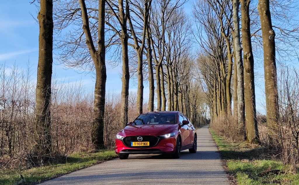 Review: de Mazda3 Hatchback 6MT, niet alleen leuk om naar te kijken 