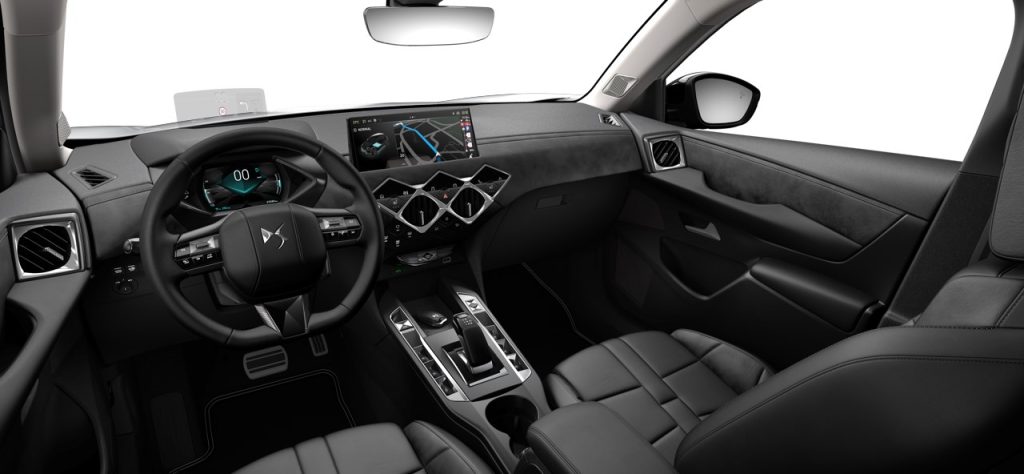 Interior + infotainment