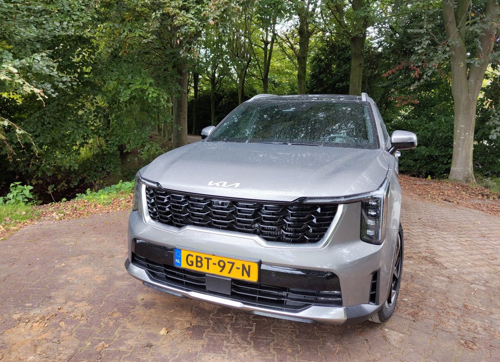 Review: Kia Sorento 1.6T, ruimte en raffinement in een krachtige hybride SUV