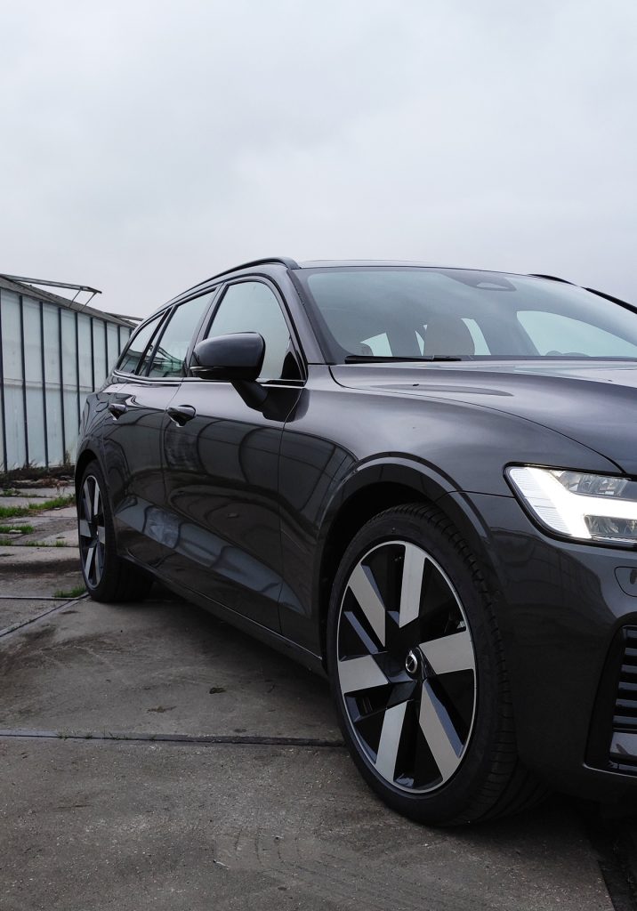 V60