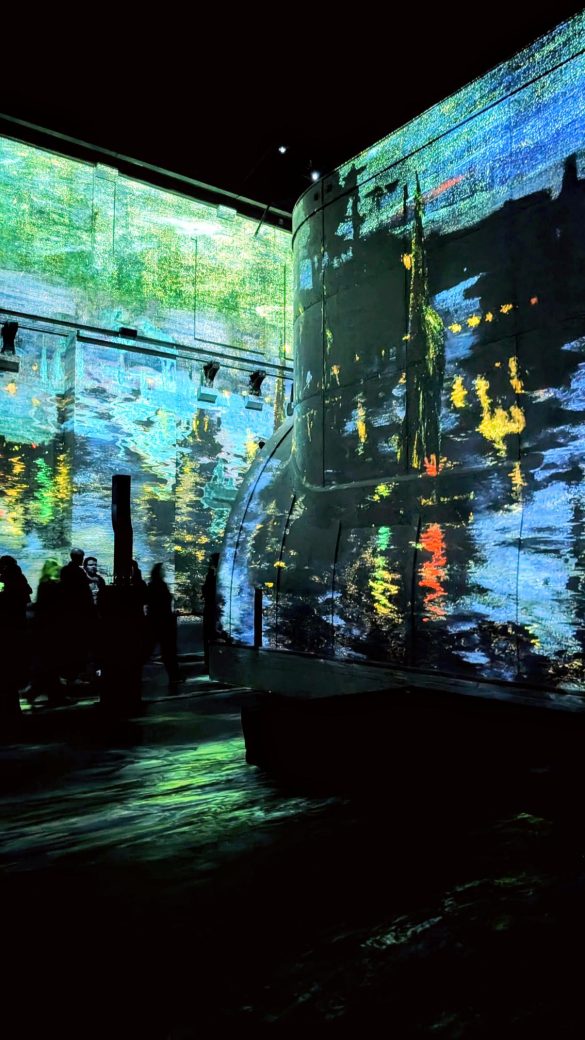 Sinds 19 september schittert bij Fabrique des Lumières de immersieve tentoonstelling 'Monet, Meester van het Impressionisme'.