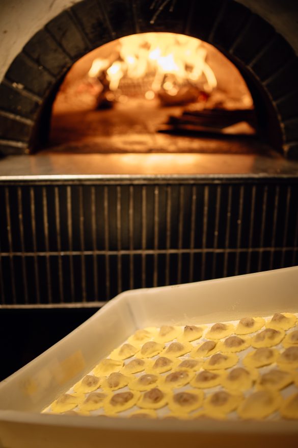 Vier kerst en oud & nieuw bij restaurant Nela Vier kerst en oud & nieuw bij restaurant Nela