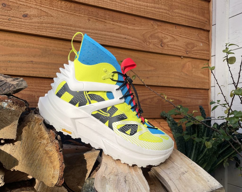 Review HOKA Mafate X Hike: futuristisch design dat echt lekker wandelt