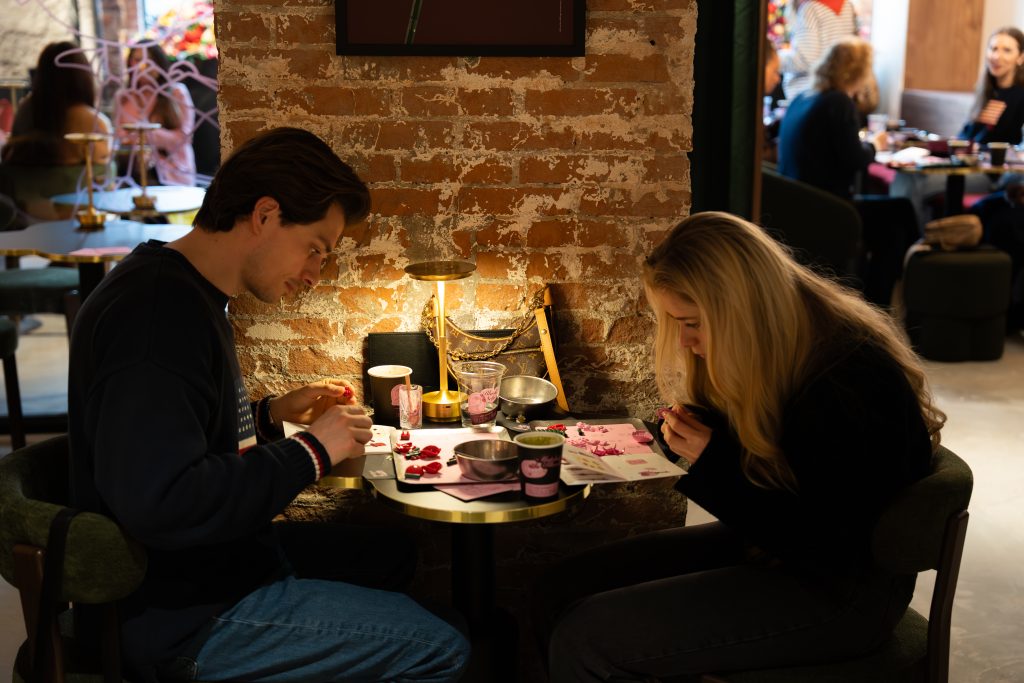 Last-minute Valentijn stress? Bouw zelf een boeket