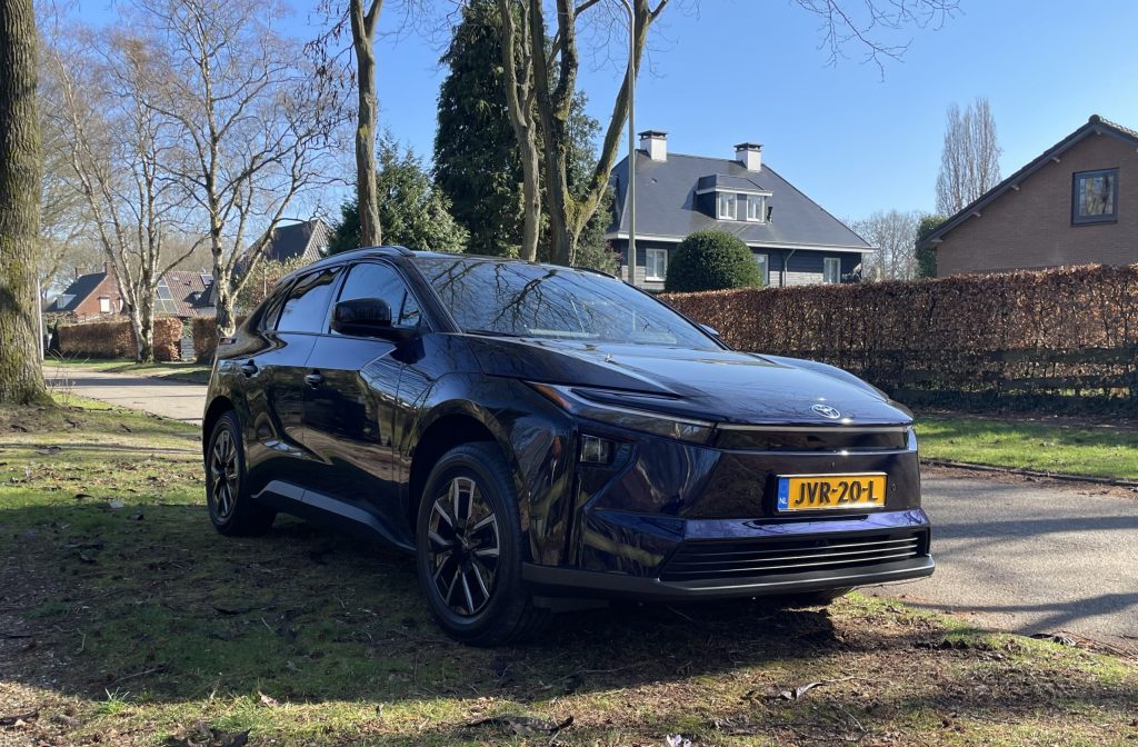 Review Toyota bZ4X: zo relaxed kan elektrisch rijden zijn