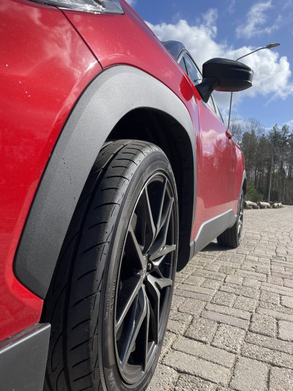 Review Toyota Corolla Cross GR Sport: braaf? Mooi niet!