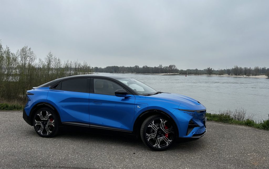 Alpine A390 GT: sport fastback met rallyhart