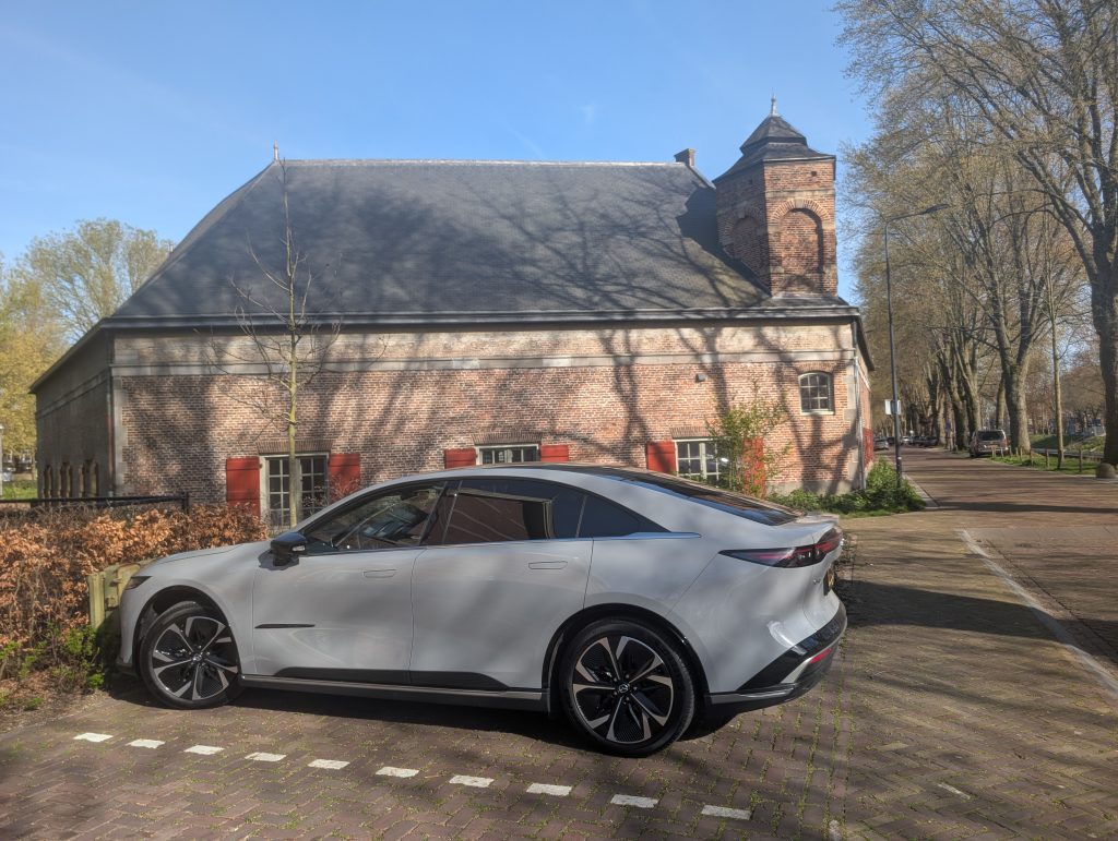De Mazda6e kiest niet voor spektakel, maar voor stijl