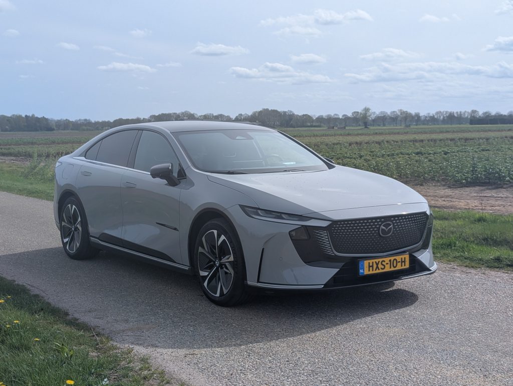 De Mazda6e kiest niet voor spektakel, maar voor stijl