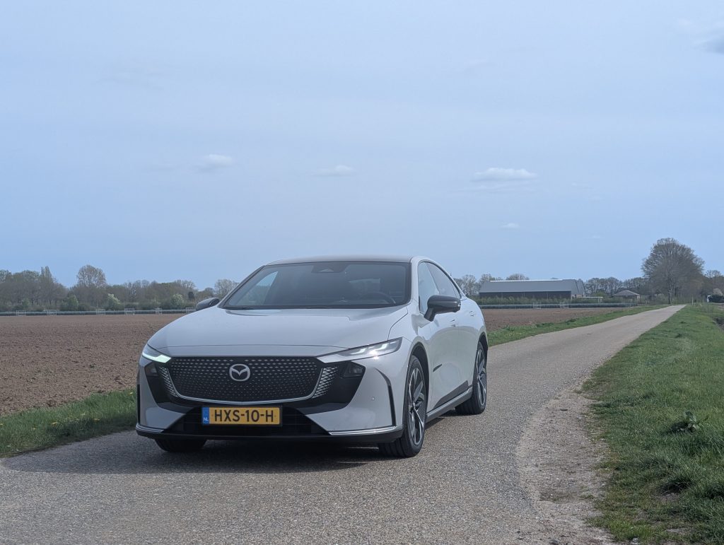 De Mazda6e kiest niet voor spektakel, maar voor stijl