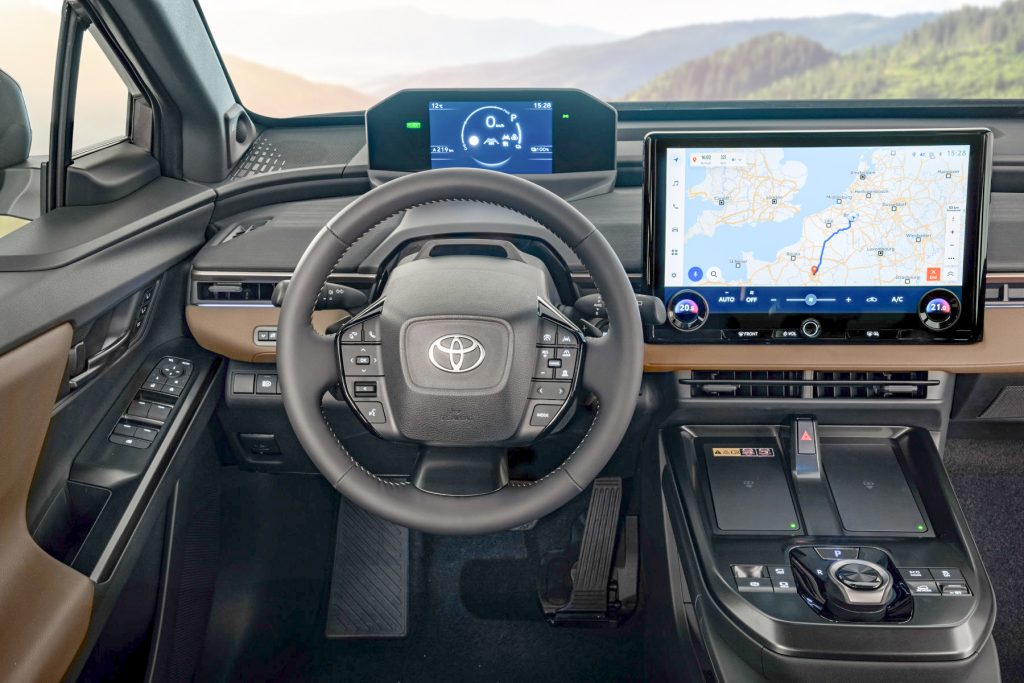 Stoere PK-beul (lees: Toyota bZ4X Touring) zoekt avontuurlijk gezin