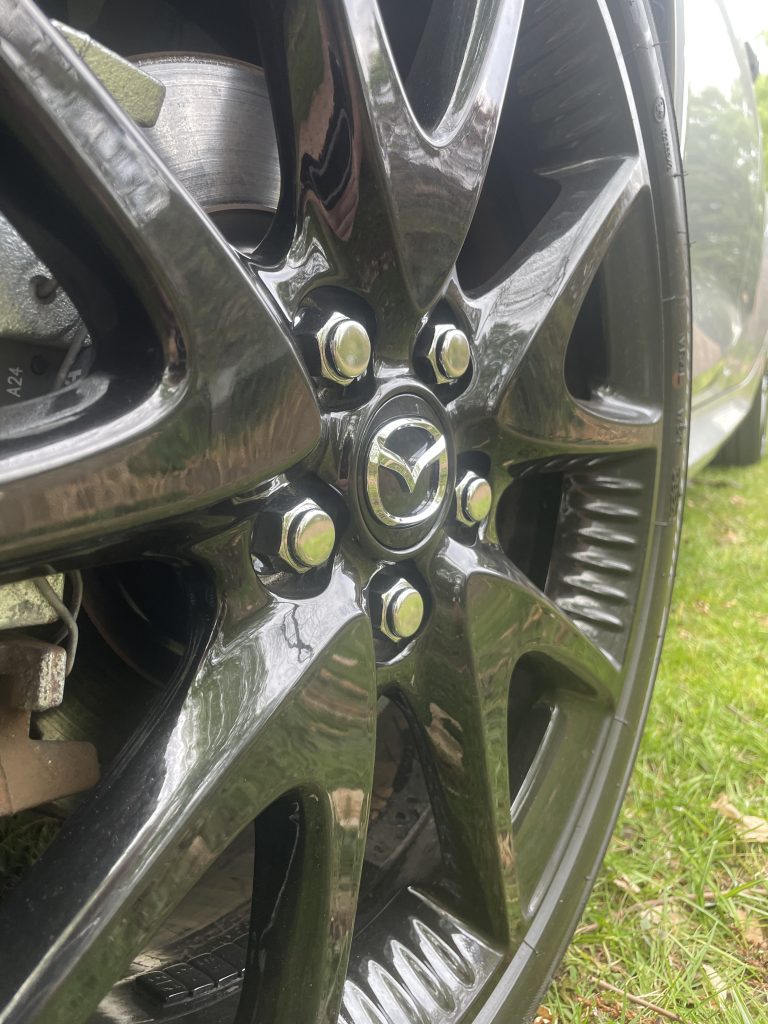 Review Mazda2 Hybrid: de rust van een hybride die klopt