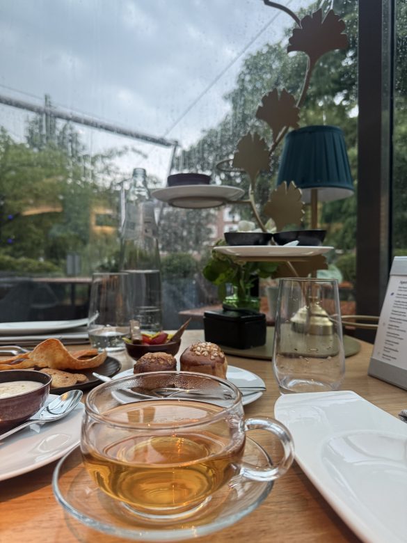 Gastronomie en skincare ontmoeten elkaar bij EAVE Bistro a Serre