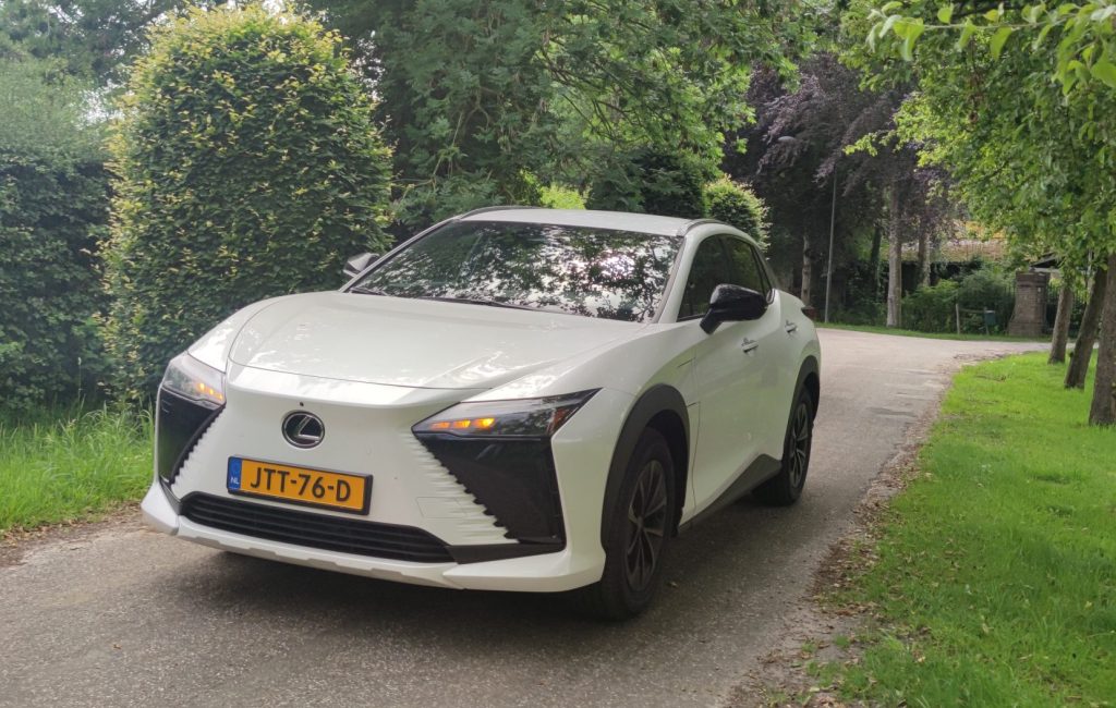 Lexus RZ 350e Luxury Line, elektrisch rijden zonder poeha