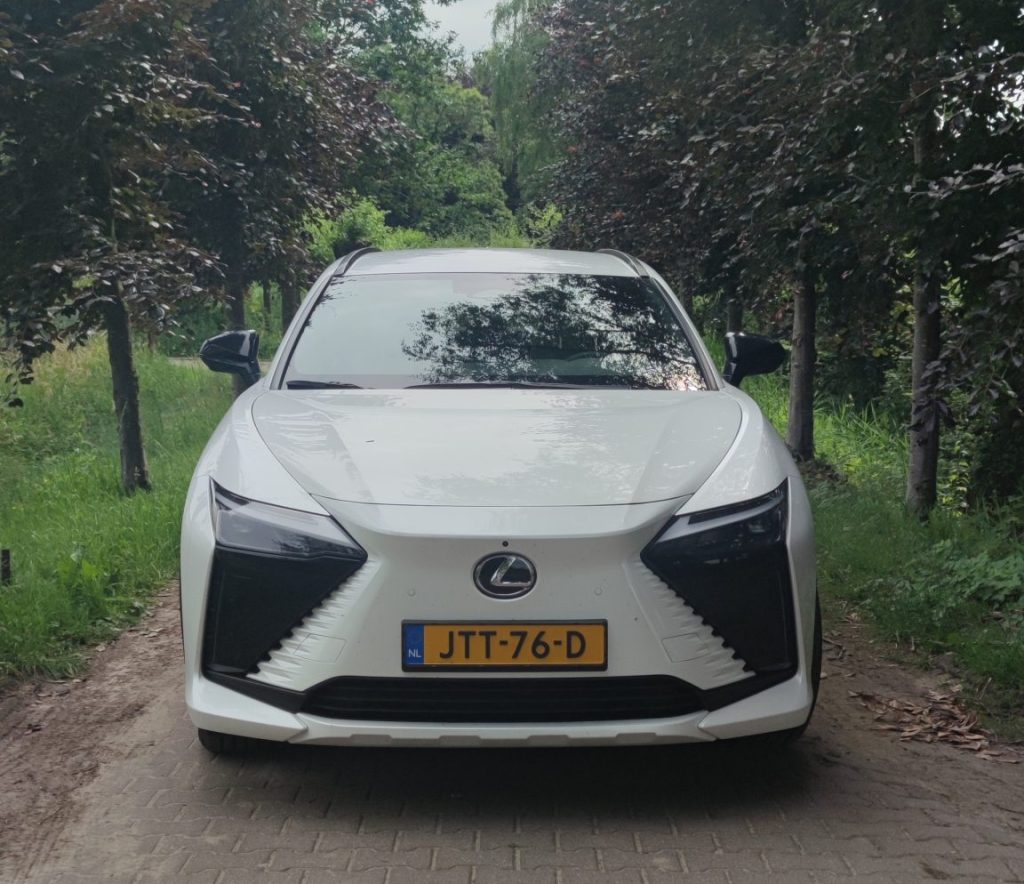 Lexus RZ 350e Luxury Line, elektrisch rijden zonder poeha