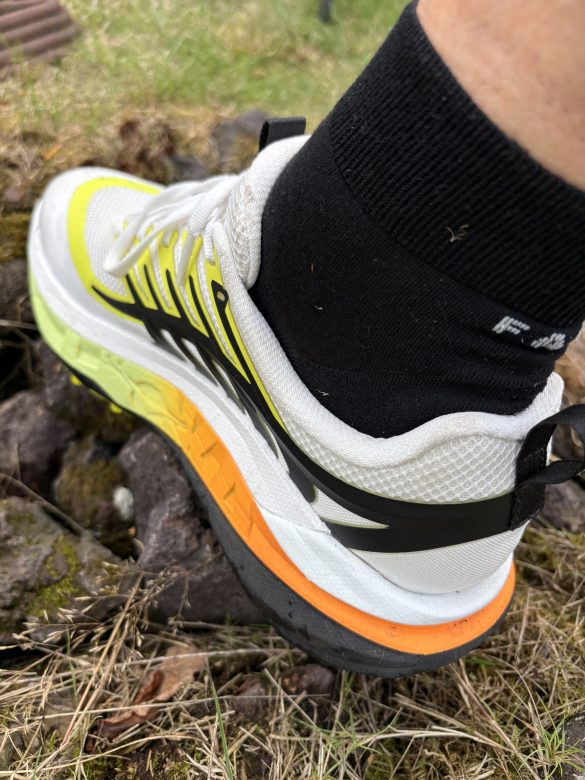 Review HOKA Stinson 8: de perfecte balans tussen weg en trail Review HOKA Stinson 8: de perfecte balans tussen weg en trail