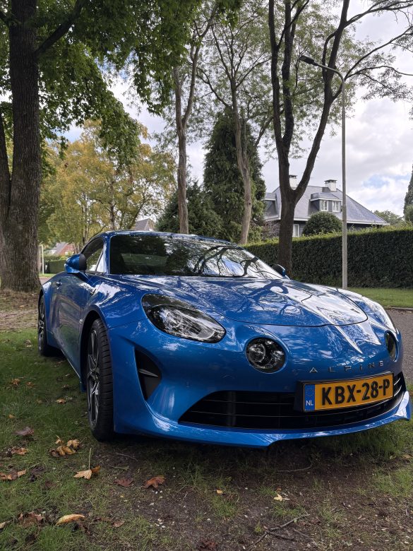 Review Alpine A110: je wilt blijven rijden Review Alpine A110: je wilt blijven rijden