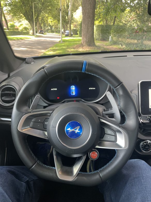 Review Alpine A110: je wilt blijven rijden Review Alpine A110: je wilt blijven rijden
