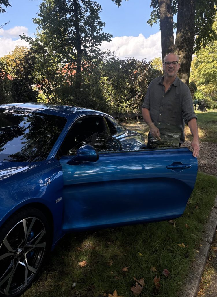 Review Alpine A110: je wilt blijven rijden